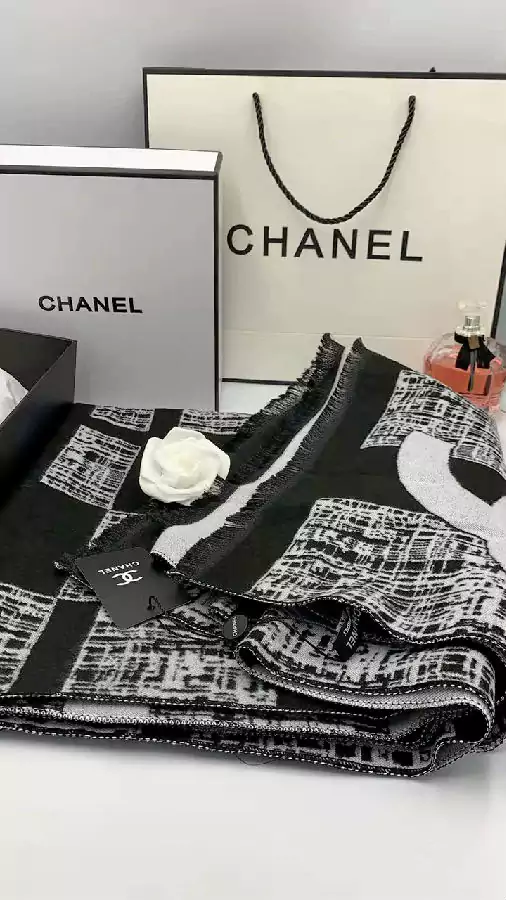 muffler chanel リバーシブル